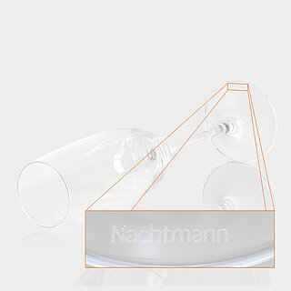 Copa de champán con logotipo de la marca ""Nachtmann"" grabado por láser